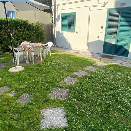 Le Tre Isolette A 200M Dal Mare Daire Marina Di Pisa Dış mekan fotoğraf