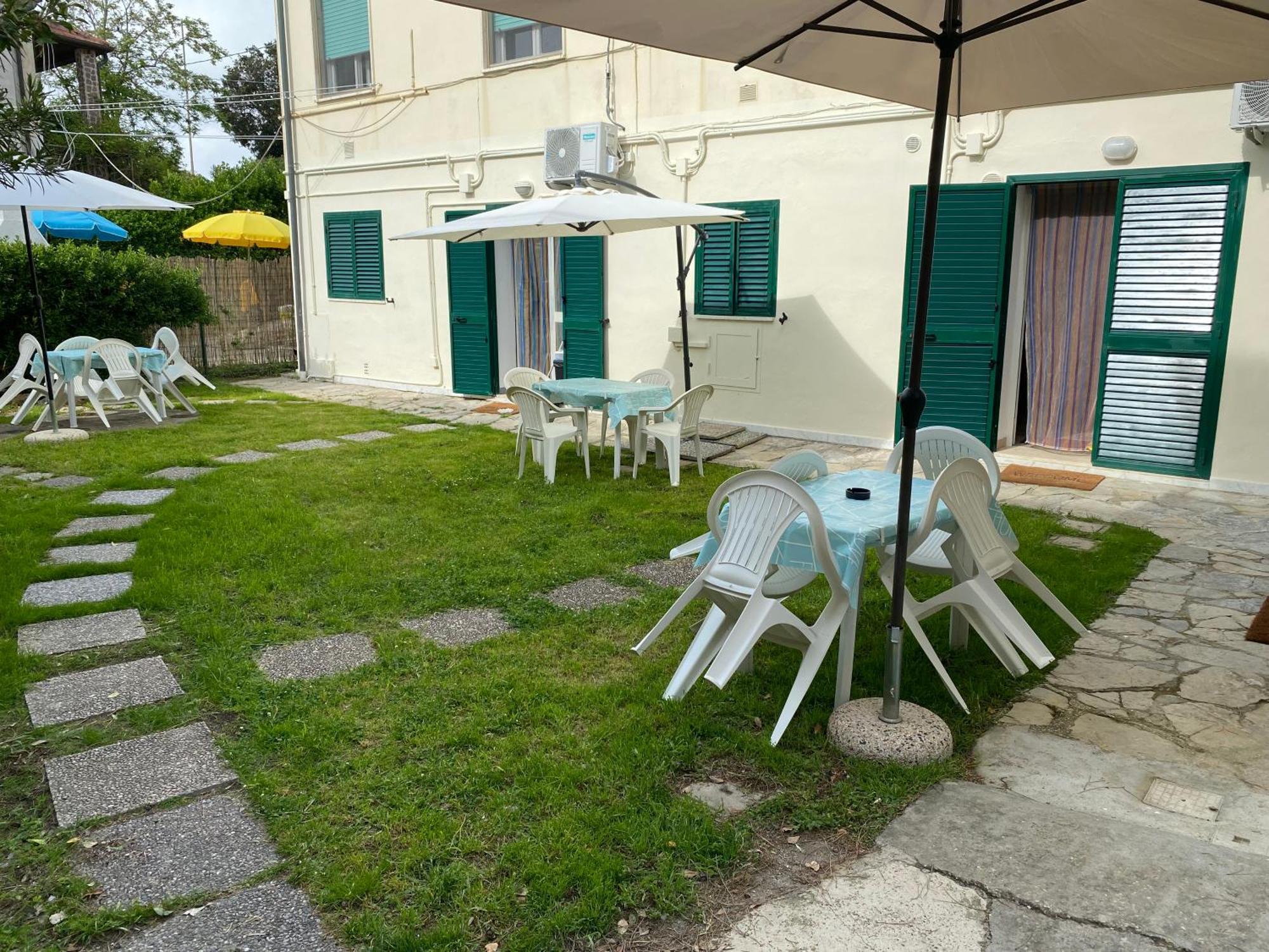Le Tre Isolette A 200M Dal Mare Daire Marina Di Pisa Dış mekan fotoğraf